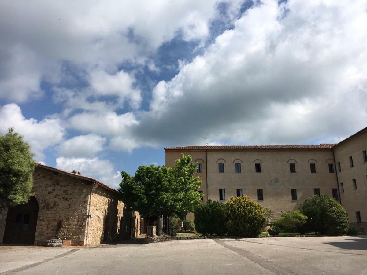 ホテル Casa Mater Ecclesiae マッサ・マリッティマ エクステリア 写真