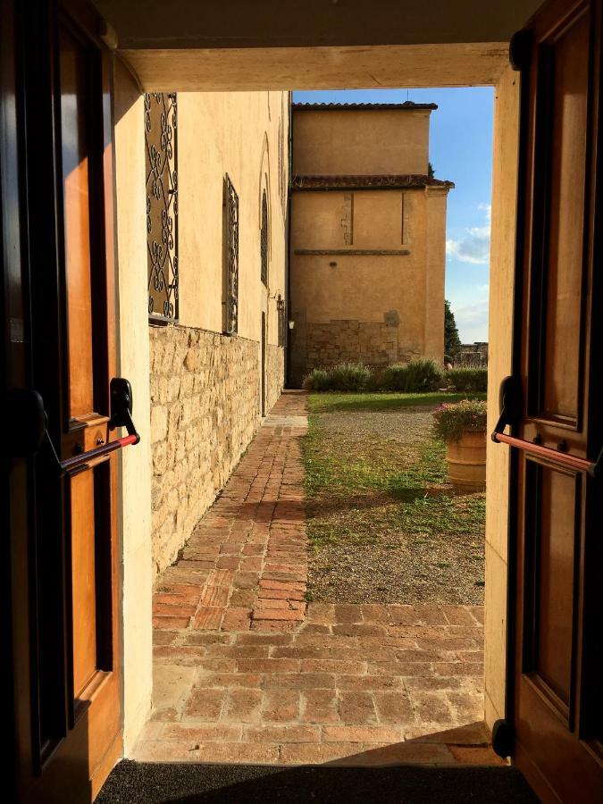 ホテル Casa Mater Ecclesiae マッサ・マリッティマ エクステリア 写真