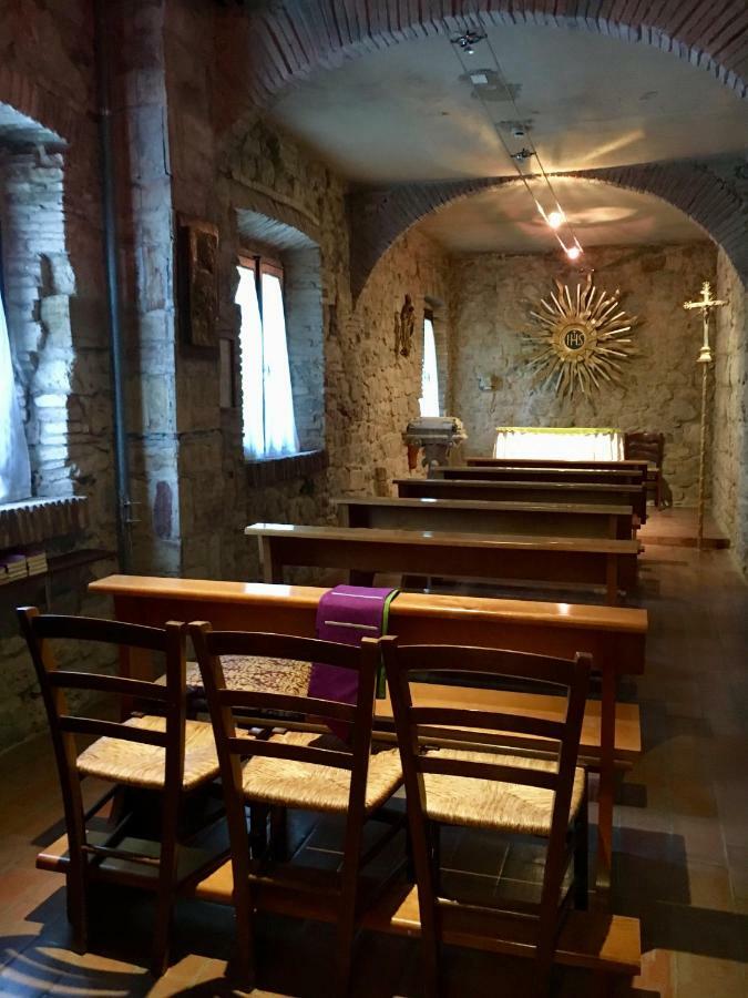 ホテル Casa Mater Ecclesiae マッサ・マリッティマ エクステリア 写真