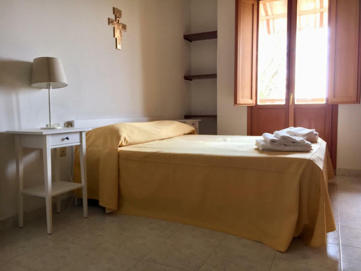 ホテル Casa Mater Ecclesiae マッサ・マリッティマ エクステリア 写真